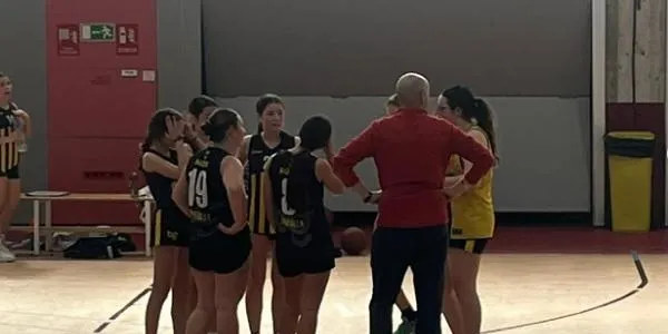 El Cadet femení del CB Altafulla fa complir la seva llei a la pista del CB Montblanc (23-56)