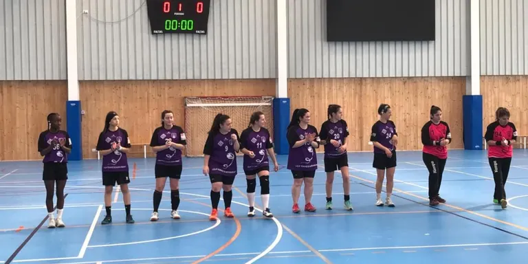 Derrota de les sèniors del CHA en l'inici de la copa