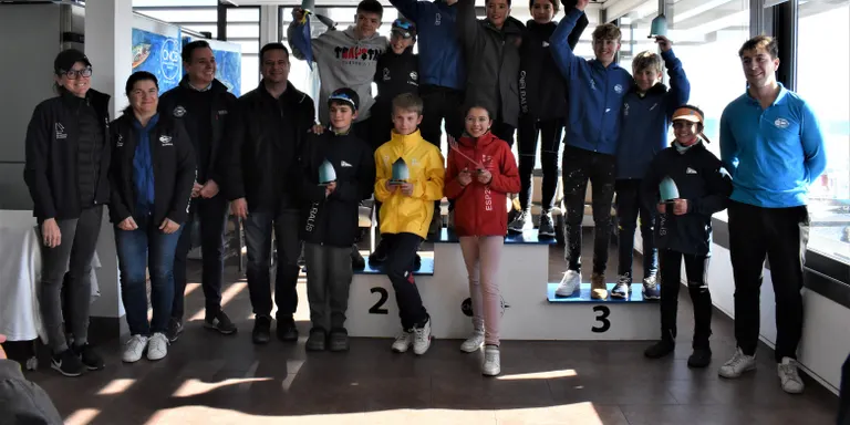 Quatre esportistes del Nàutic Cambrils pugen al podi a la regata Territori Mestral del club