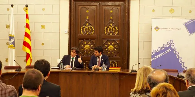 Puigdemont anuncia que la millora de la C-14, al tram dels Tres Ponts, s'inclourà en el pressupost 2016
