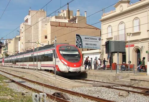 L'Ajuntament es reunirà amb la Generalitat el 3 de novembre per reclamar millores en el transport públic