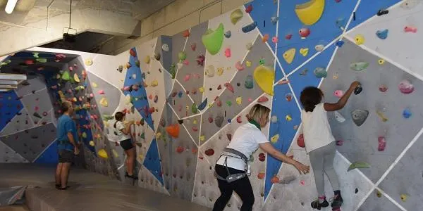 Inscripcions obertes al nou curs d’iniciació a l’escalada infantil a Torredembarra