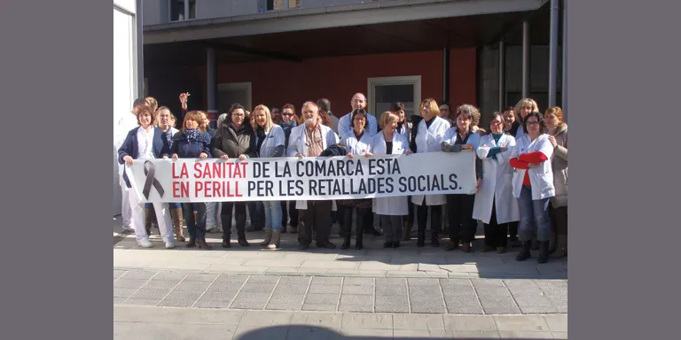 Concentració dels professionals de la salut de la Seu en contra de les retallades
