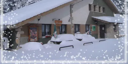 Josa i Tuixén lloga l'alberg de joventut i el refugi de Coll de Port