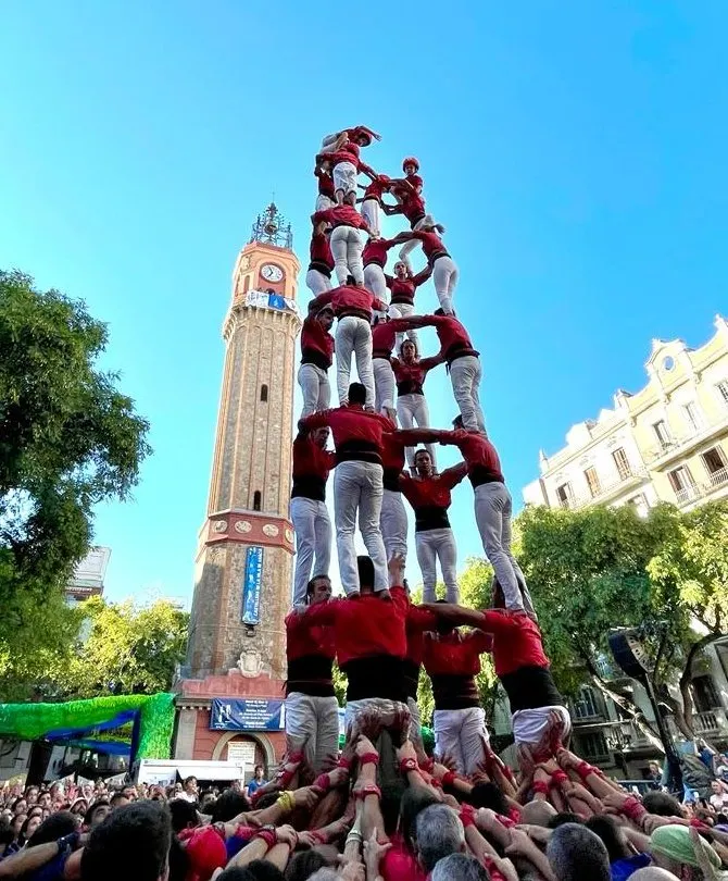 El 5de8 i el pde7f, castells més destacats de la Joves de Valls a Gràcia