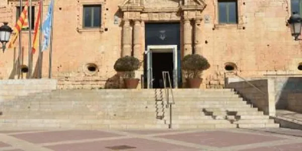 L’Ajuntament de Torredembarra incorpora cinc persones a través del SOC i de la Diputació de Tarragona