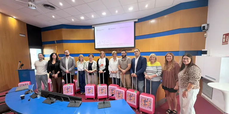 Freginals rep la Maleta Pedagògica per fomentar la igualtat i el respecte a la diversitat