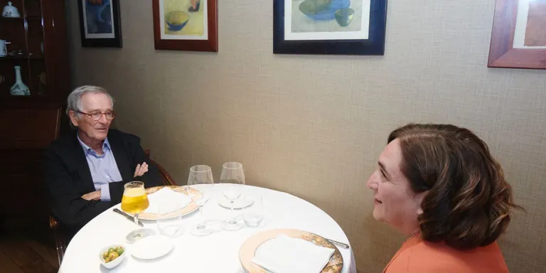 Ada Colau i Xavier Trias comparteixen dinar i visions de Barcelona a l'Eixample