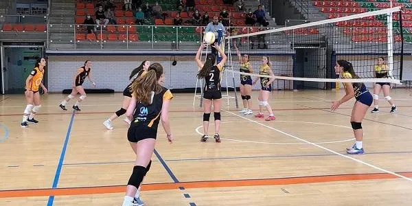 El CEVOL Torredembarra rep a la Salle Bonanova en l’últim partit al Pavelló Sant Jordi