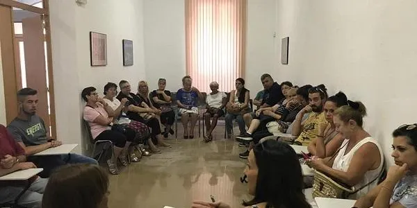 L’Ajuntament de la Pobla de Montornès iniciarà un programa per gestionar i controlar colònies de gats a partir de la tardor