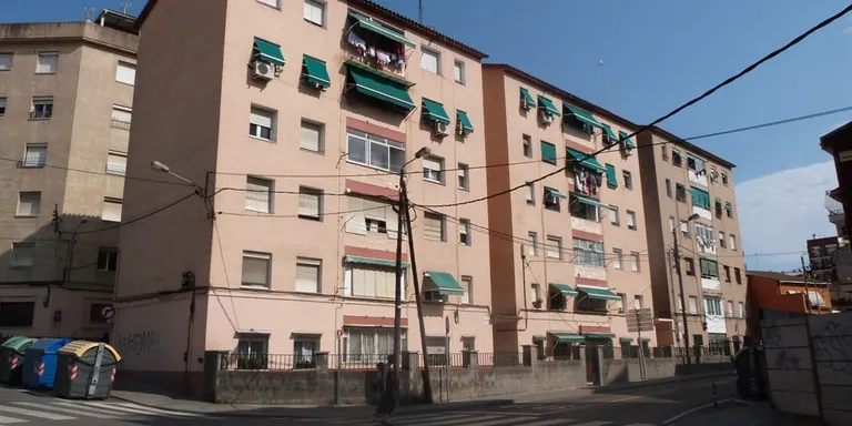 En estat greu un nadó després de caure d’un tercer pis a Rubí