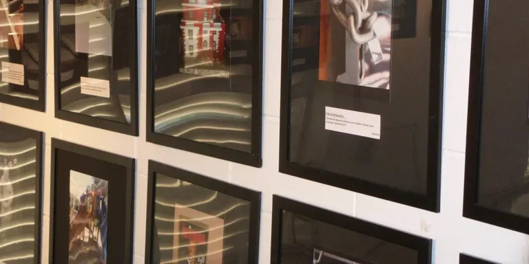 Rubinencs afectats per trastorns mentals fan una exposició sobre l’autonomia
