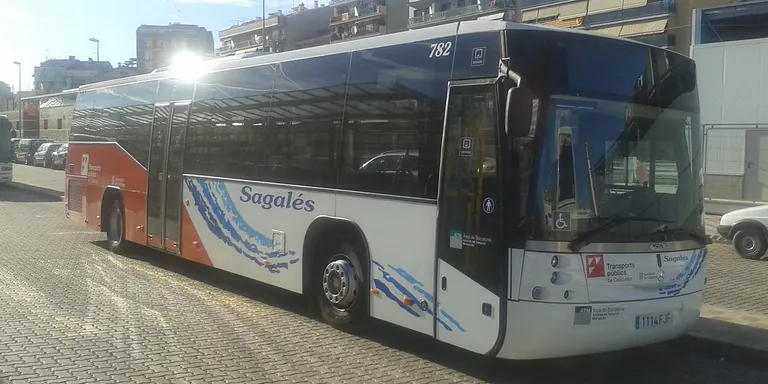 La Generalitat posa un servei de Bus Exprés a Barcelona sense parada a Pineda Centre