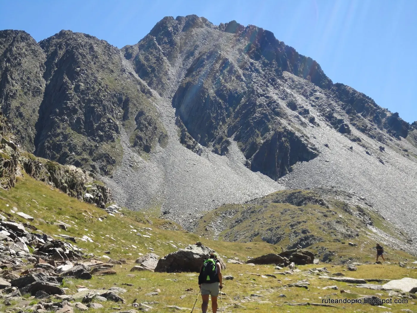 EL MONTAÑERO IRUNDARRA KARLOS SANTIAGO ETXEBERRIA FALLECE EN EL CARLIT (PIRINEOS FRANCESES)