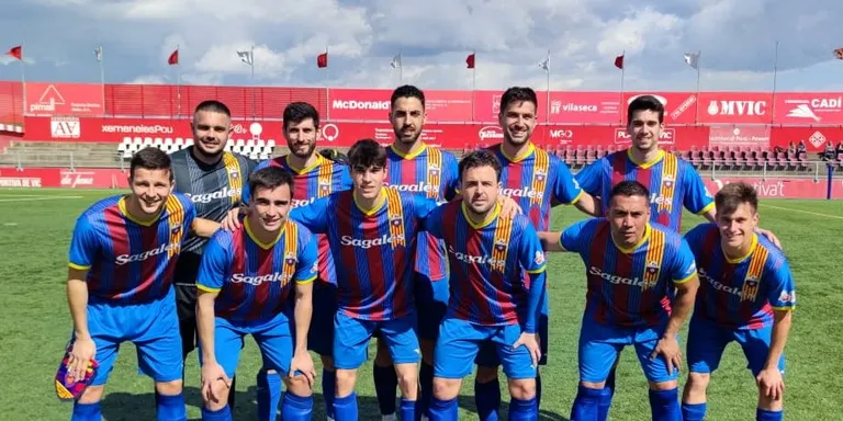 El CF Caldes fa un bon paper al camp del Vic però acaba perdent i torna a ser a dos punts de la zona de descens (2-1)