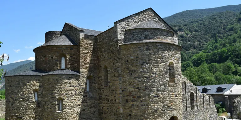 Sant Serni de Tavèrnoles i les tombes de Santa Eugènia, darrera caminada dels Dimecres d’agost d’enguany