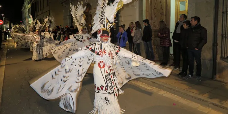 “El crit d’Amèrica” guanya el concurs de comparses del Carnaval