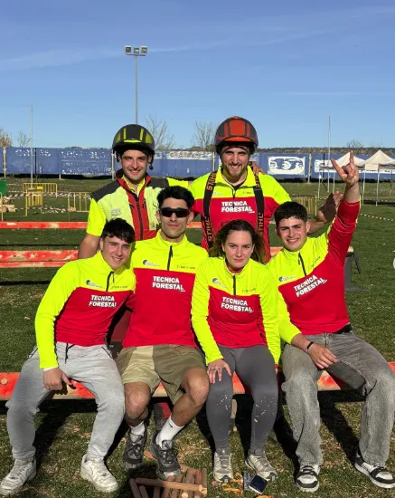 L'Escola Agrària del Solsonès torna carregada de medalles del Campeonato Forestal Nacional de Estudiantes d'Osca