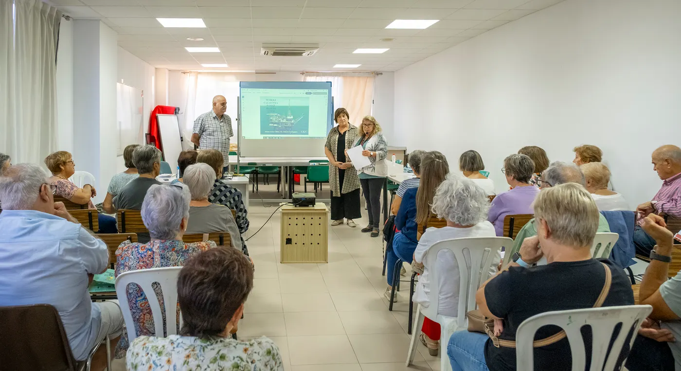 Les Aules d’Extensió Universitària per a la gent gran continuen amb una conferència sobre les dones en l’univers de Picasso