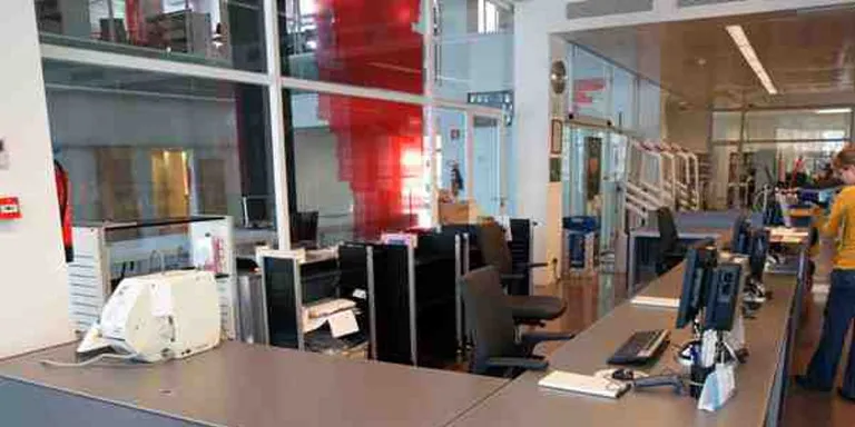 La Biblioteca Mestre Martí Tauler, distingida com a Punt d'Informació Turística Comarcal