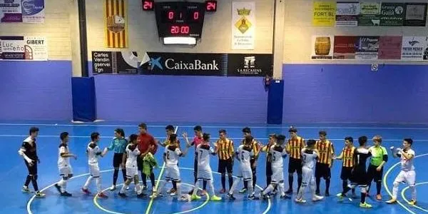 El Cadet de la Pobla de Montornès planta cara al Santa Coloma en un gran partit de futbol sala