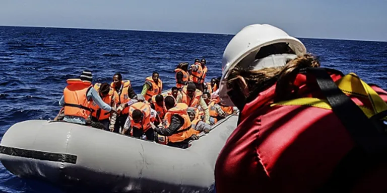Metges Sense Fronteres reclama solucions a l'UE pel 'drama del Mediterrani'