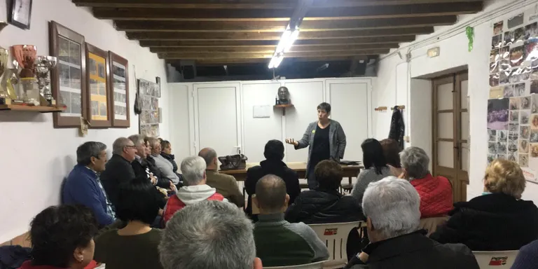 ERC-JxP celebra una assemblea informativa al Barri de les Creus