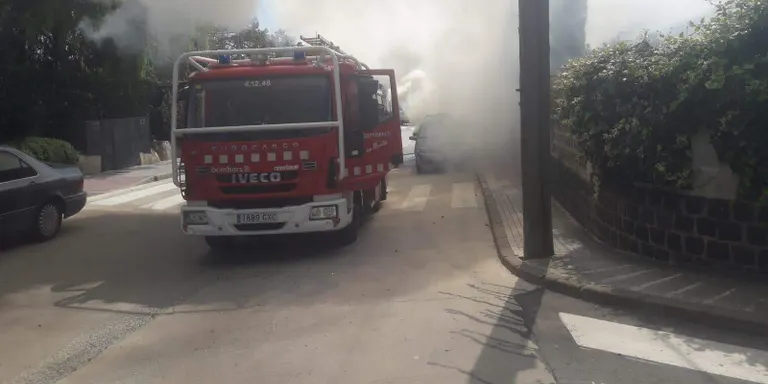 Incendi d'un cotxe a Pinemar