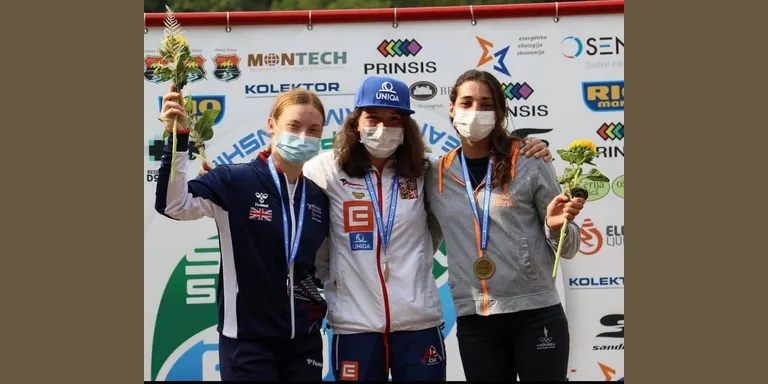 Medalla de bronze de Mònica Doria en C1 femení a l'Europeu U23 d'eslàlom
