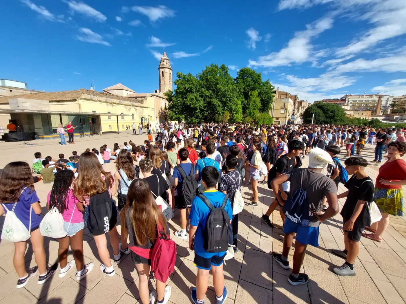 Escolars de Valls i l’Alt Camp participen en la sisena edició de la Vilaniuada