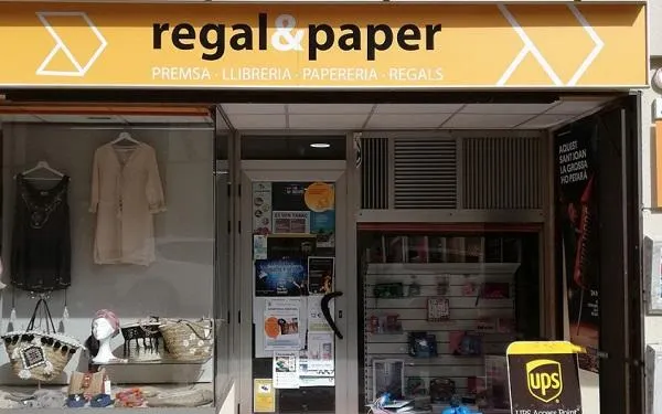 Foto: 'Regal i Paper'