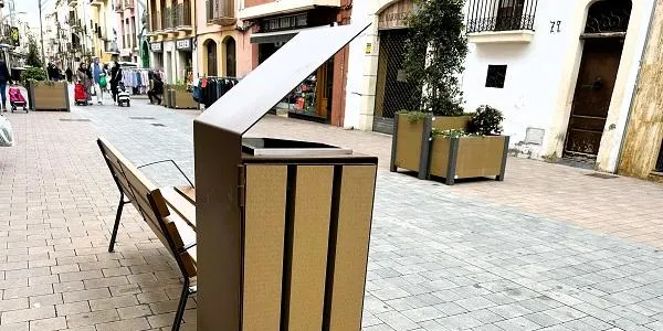 Torredembarra fa una neteja de cara al carrer Antoni Roig