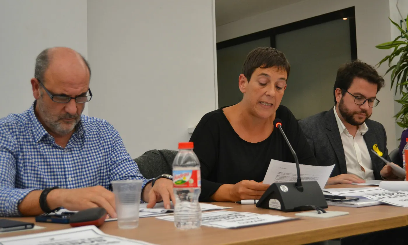 ERC-JxP i PDeCAT aproven la moció 'per aturar la suspensió de l'autonomia i per la llibertat dels presos polítics'