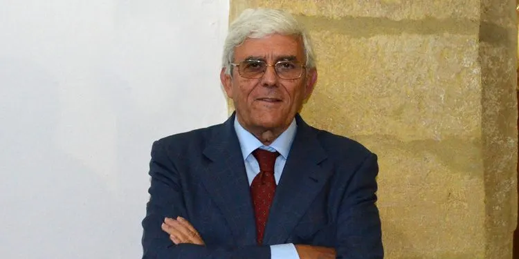 Pedro Sánchez Núñez descubre en COPE Utrera (98.1 FM) la historia de la Academia de Bellas Artes de Santa Isabel de Hungría