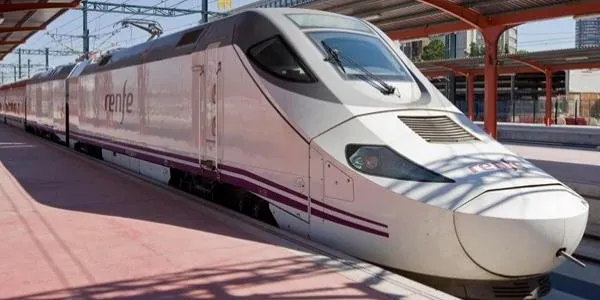 Modifien els horaris de diferents combois del corredor Mediterrani i els temps del recorregut s’allarguen