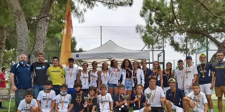 L’equip Sots 16 del Pàdel Cambrils queda campió del Play-off de la Lliga Catalana de Menors