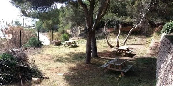 Altafulla neteja els seus camins a través del pla de dinamització i de reinserció laboral de la Diputació de Tarragona