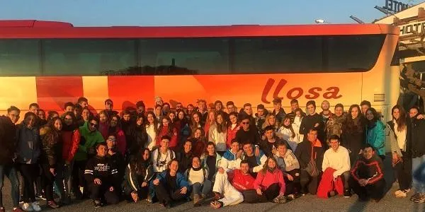 Més d’una seixantena de joves del Baix Gaià gaudeixen de l’Esquiada Jove 2018