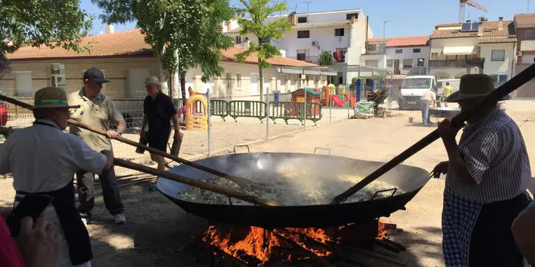Els agramuntins poden triar a quina causa destinen els diners de la Paella Solidària