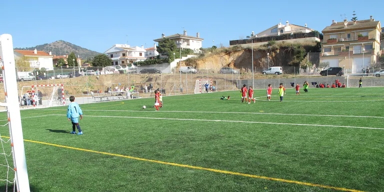 Partit de futbol amistós contra el càncer