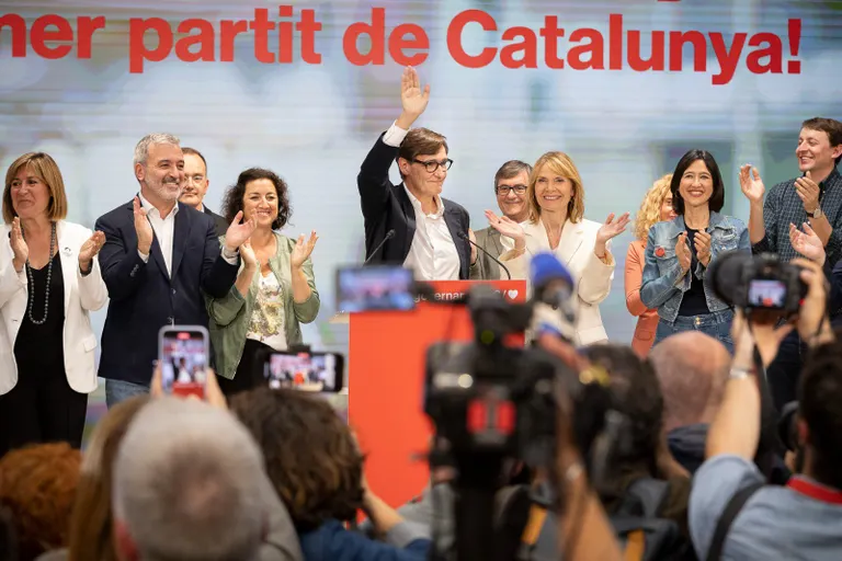 Triomf del PSC i pèrdua de la majoria independentista al Parlament de Catalunya