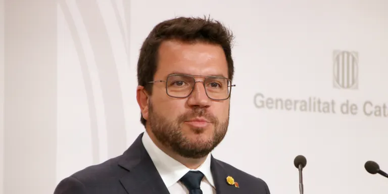 Aragonès diu que el traspàs de Rodalies és "una necessitat" i prendrà mesures davant del "desgavell permanent"