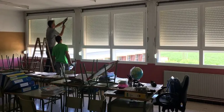 El Manolo Hugué ultima els preparatius per les obres de substitució dels tancaments de finestres