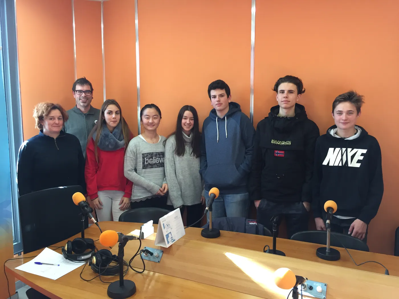 Tertúlia Jove: el consum de Nadal i de les Rebaixes, a debat