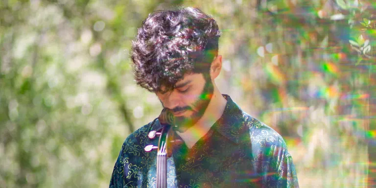 El violinista cambrilenc Apel·les Carod presenta una reinterpretació de 'El Llibre Vermell de Montserrat' a la Fira Mediterrània