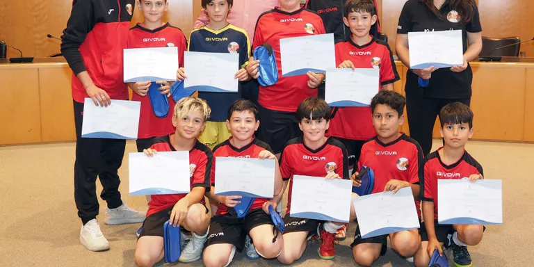 L’Ajuntament de Cambrils fa una recepció a l’equip Benjamí del CFS Laguna