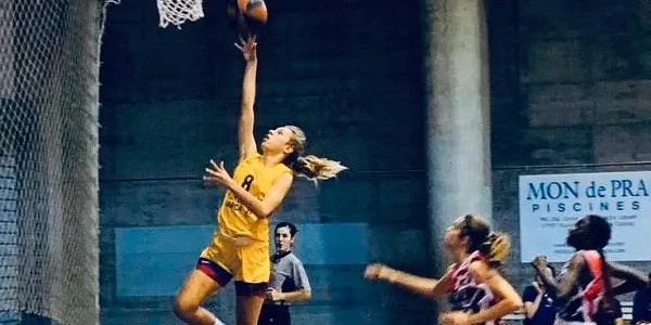 Natalia Fanjul, l’altafullenca que triomfa a la base del bàsquet del FC Barcelona
