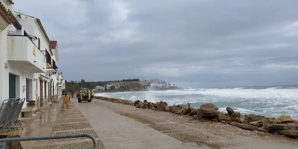 Es tanca l'accés al passeig de Botigues de Mar a causa dels desperfetes del temporal, a partir de Camí del Prat