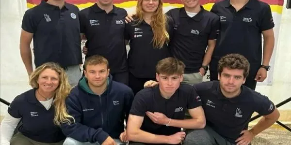 Els regatistes Àlex Martí i Pol Nomdedeu participen en el Campionat d’Espanya d’IQFoil a Santa Pola