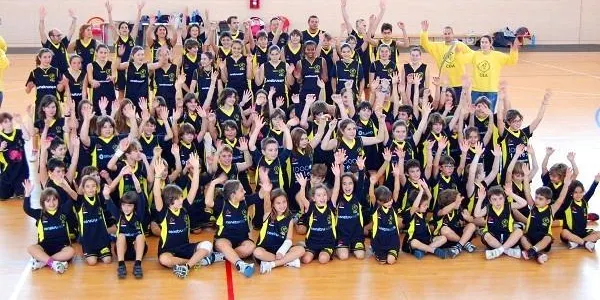 Una cinquantena de jugadors del CB Altafulla han participat en un torneig a Saragossa